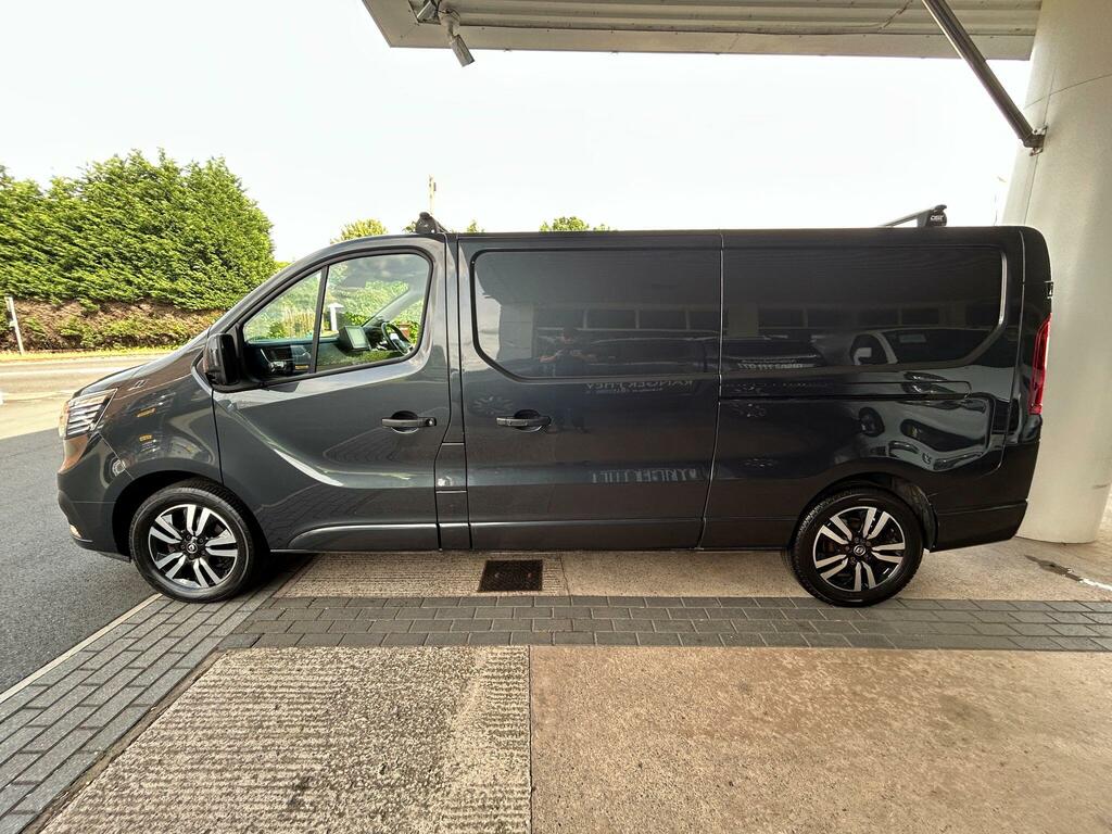 Renault Trafic 2.0 Dci Blue Ll30 Sport L2 H1 Euro 6 Ss Grey #4