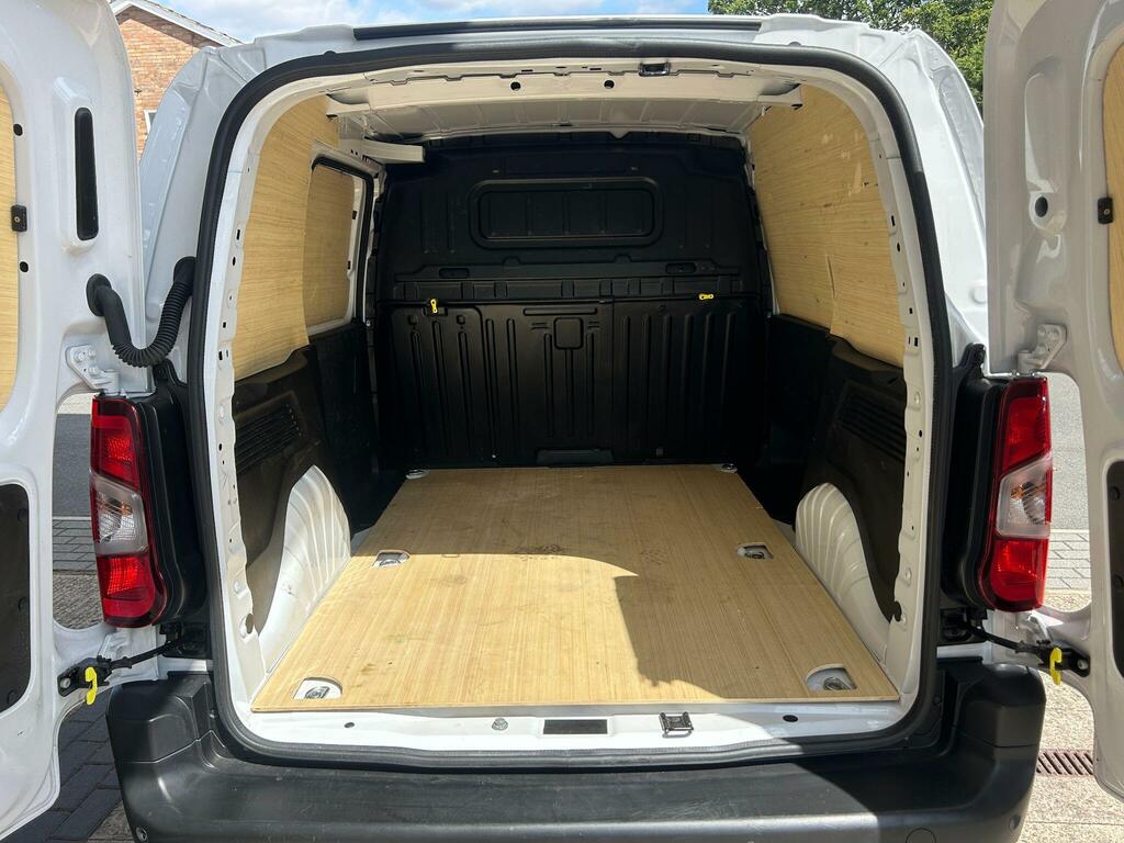 Peugeot Partner 1.5 Bluehdi 100 Professional P White #12
