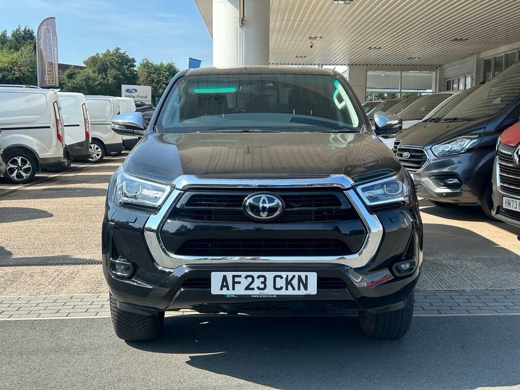 Toyota HILUX 2.8 D-4d Invincible 4Wd Euro 6 Ss Black #2