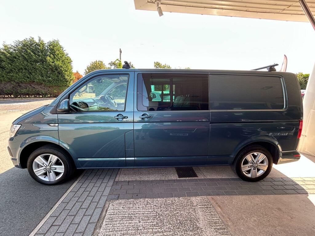 Volkswagen Transporter 2.0 Bitdi T32 Bluemotion Tech Highline Kombi Doubl Green #4