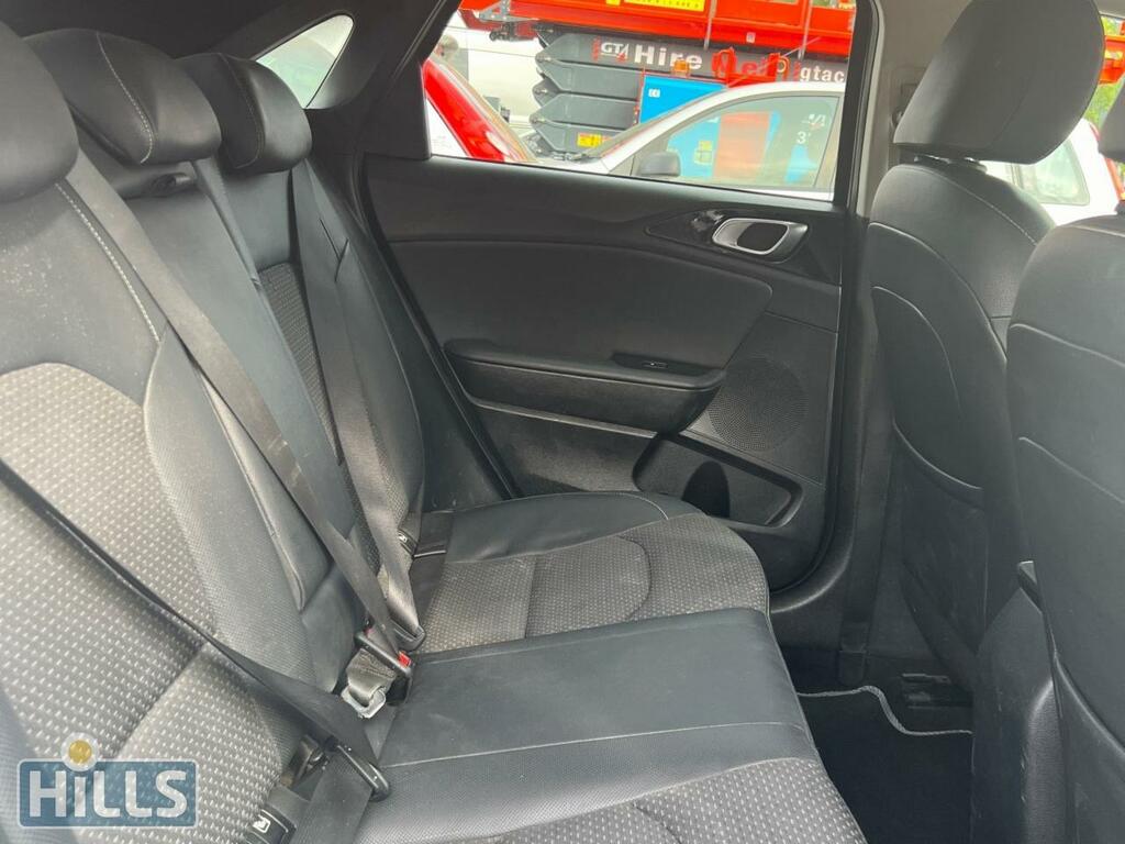 Kia Ceed 1.6 Crdi 3 Sportswagon Dct Euro 6 Ss Black #14
