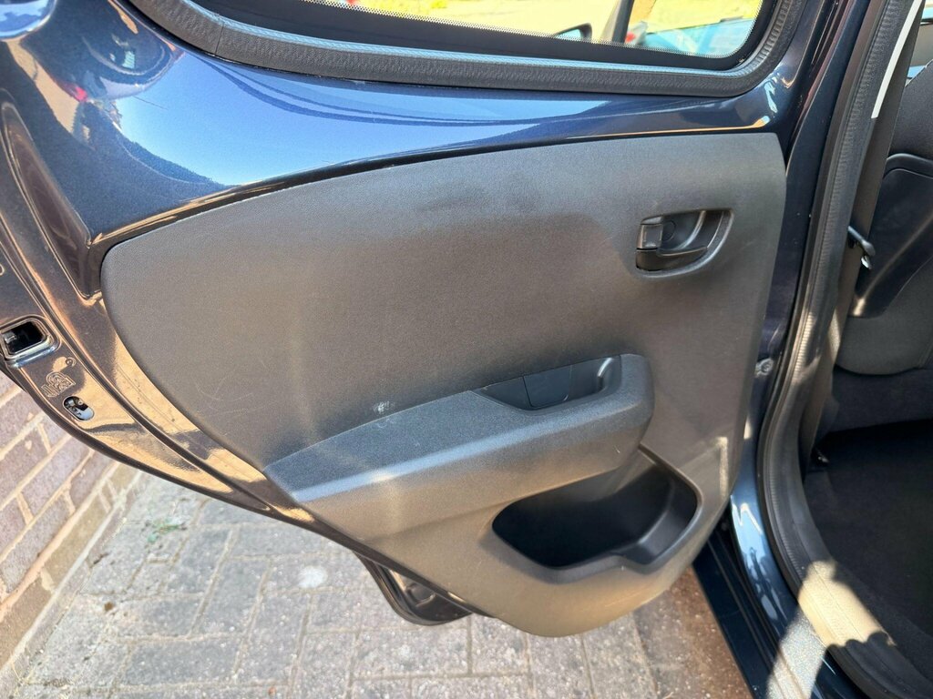 Citroen C1 1.0 Vti Feel Euro 5 Euro 5 Ultra Low Miles - Black #21