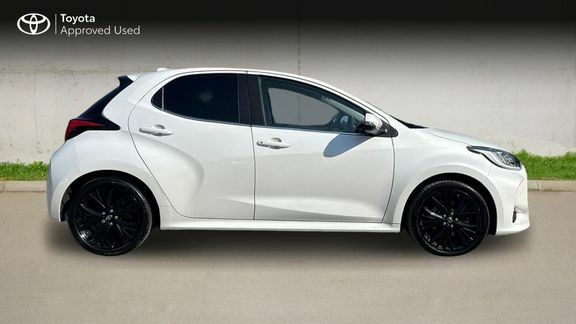 Toyota Yaris Excel WK73NYT White #2