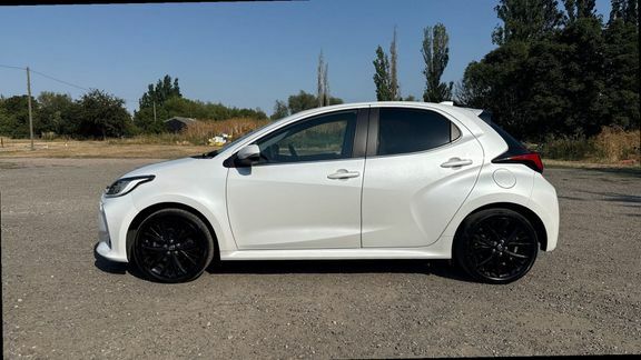 Toyota Yaris Excel WK73NYT White #6