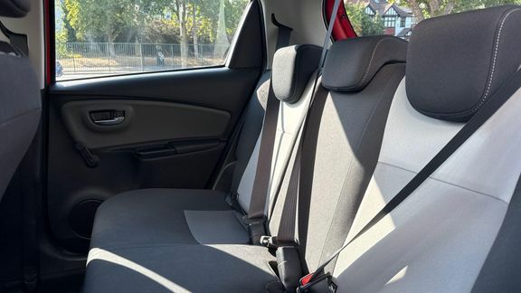 Toyota Yaris Yaris Excel Hev Cvt White #17