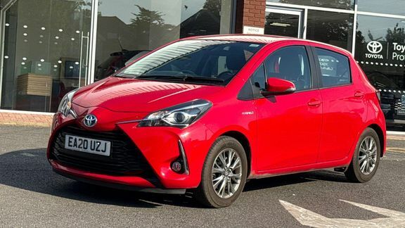 Toyota Yaris Yaris Excel Hev Cvt White #7