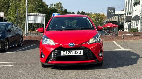Toyota Yaris Yaris Excel Hev Cvt White #8