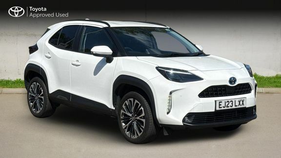 Toyota Yaris Cross Excel Awd White