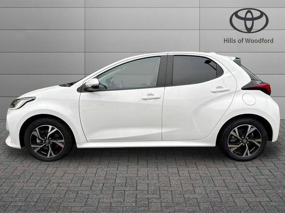 Toyota Yaris Design White #6