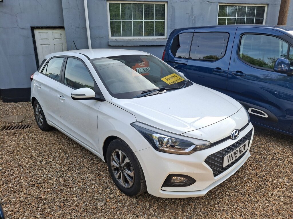 Hyundai I20 1.2 Se Launch Edition Hatchback White