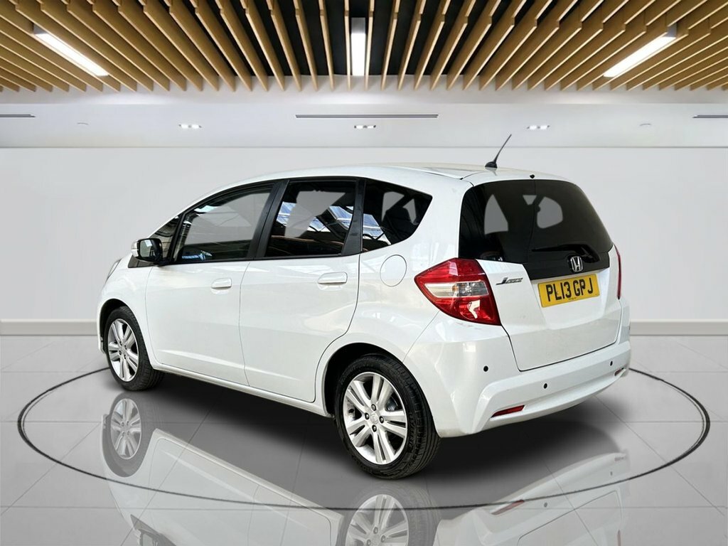 Honda Jazz 1.4L Es Plus White #6