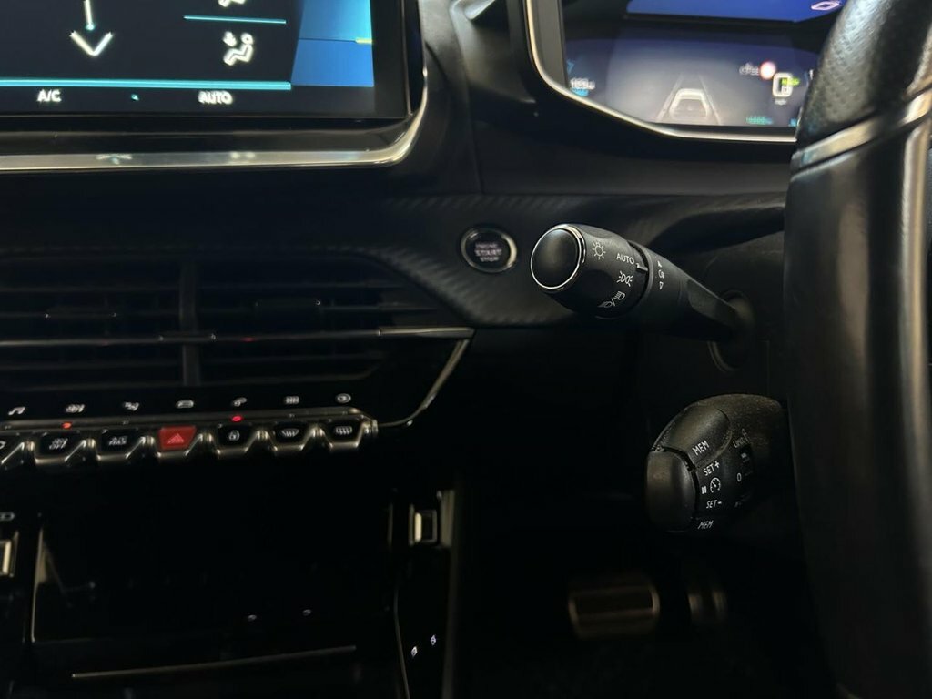 Peugeot e-208 50 Kwh 136 1-Speed Blue #18