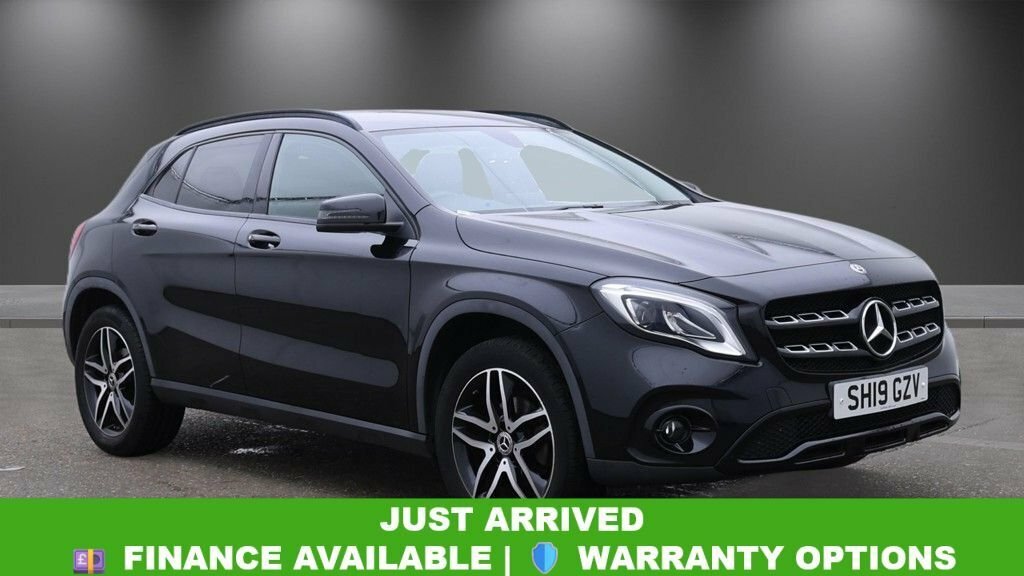 Mercedes-Benz GLA Class 1.6L Urban Edition Black