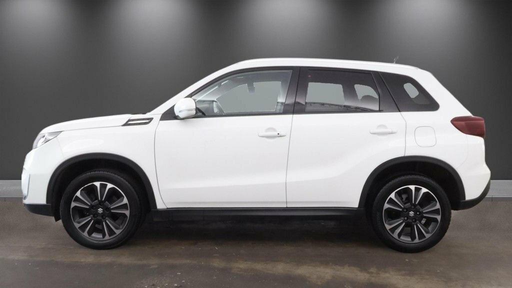Suzuki Vitara 1.4L Sz5 White #6