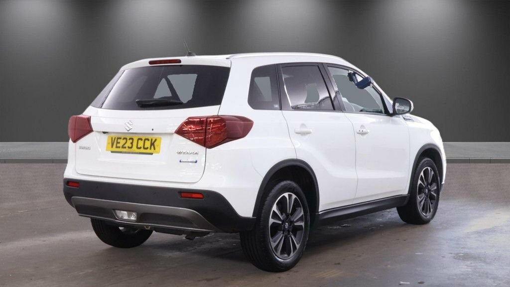 Suzuki Vitara 1.4L Sz5 White #4