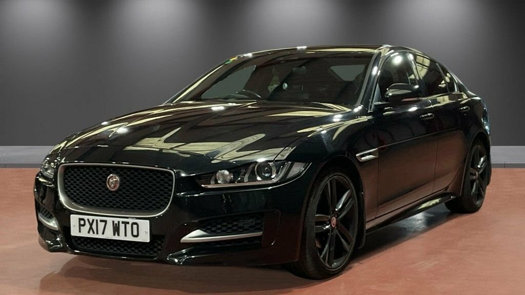 Jaguar XE 2L R-sport Black #2