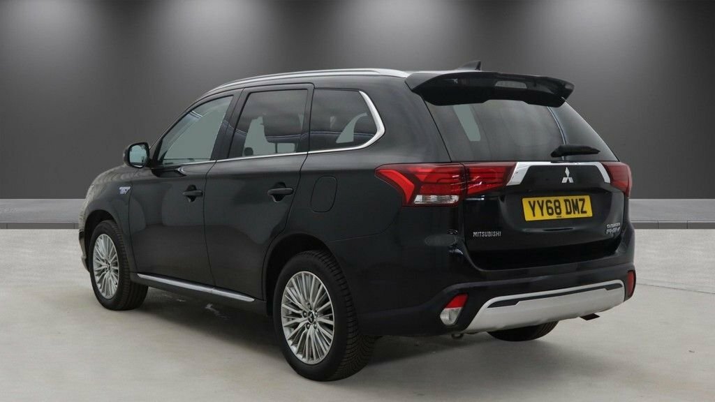 Mitsubishi Outlander 2.4L Juro Black #3