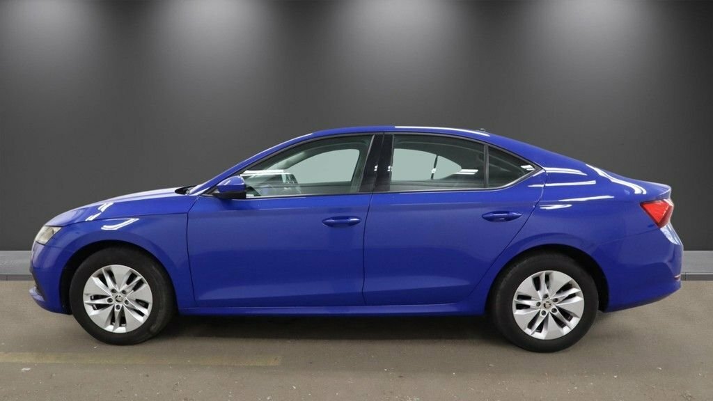 Skoda Octavia 1L Se Technology Blue #4