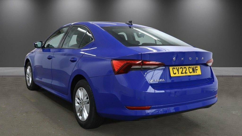 Skoda Octavia 1L Se Technology Blue #2