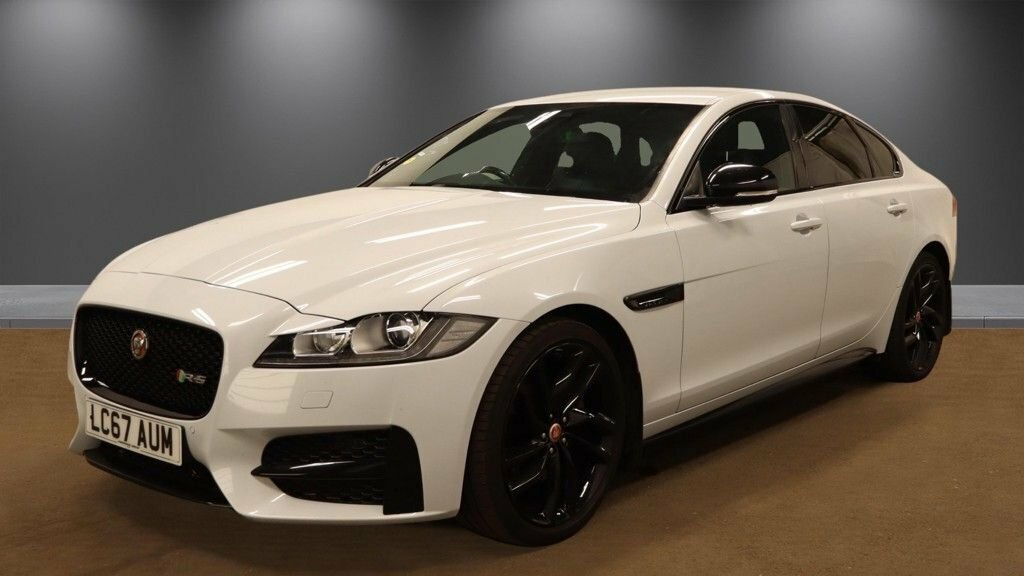 Jaguar XF 2L R-sport White #2