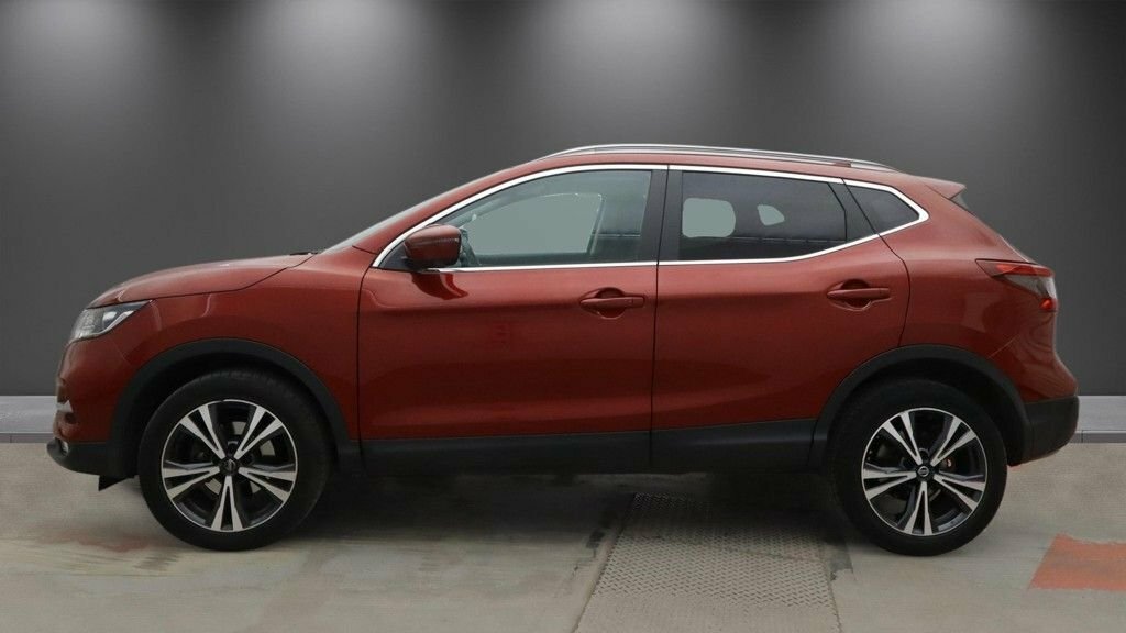 Nissan Qashqai 1.3L N-connecta Red #6