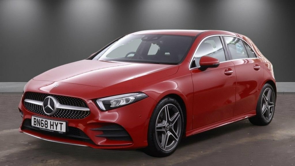 Mercedes-Benz A Class 1.3L Amg Line Red #2