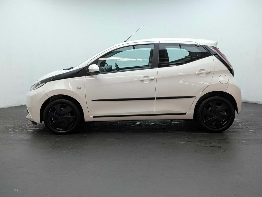 Toyota Aygo X 1.0 Aygo X-play Vvt-i Cvt White #5