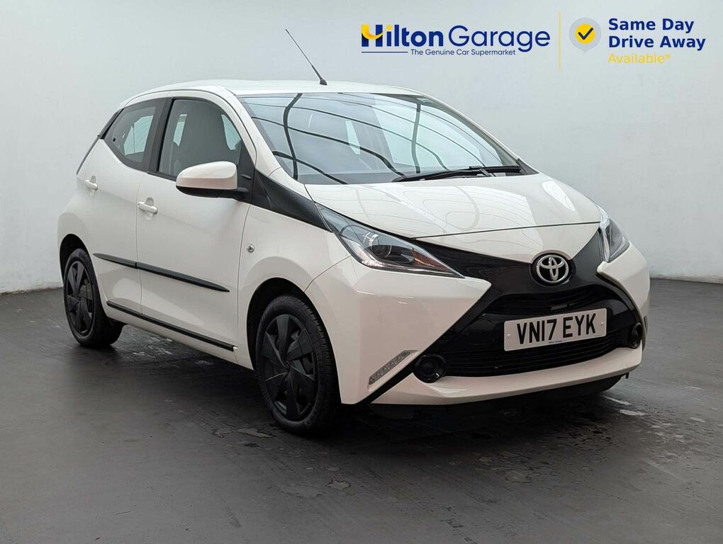 Toyota Aygo X 1.0 Aygo X-play Vvt-i Cvt White
