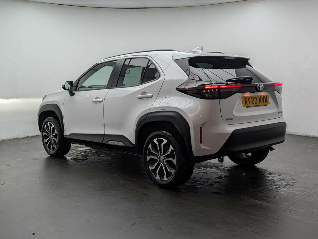 Toyota Yaris Cross 1.5 Yaris Cross Design Hev RV23WVM White #6