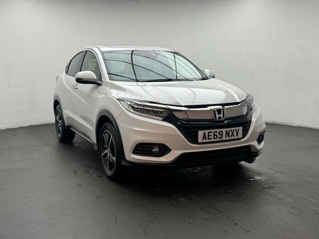 Honda Hr-V 1.5 Hr-v Se I-vtec Cvt AE69NXV White #2
