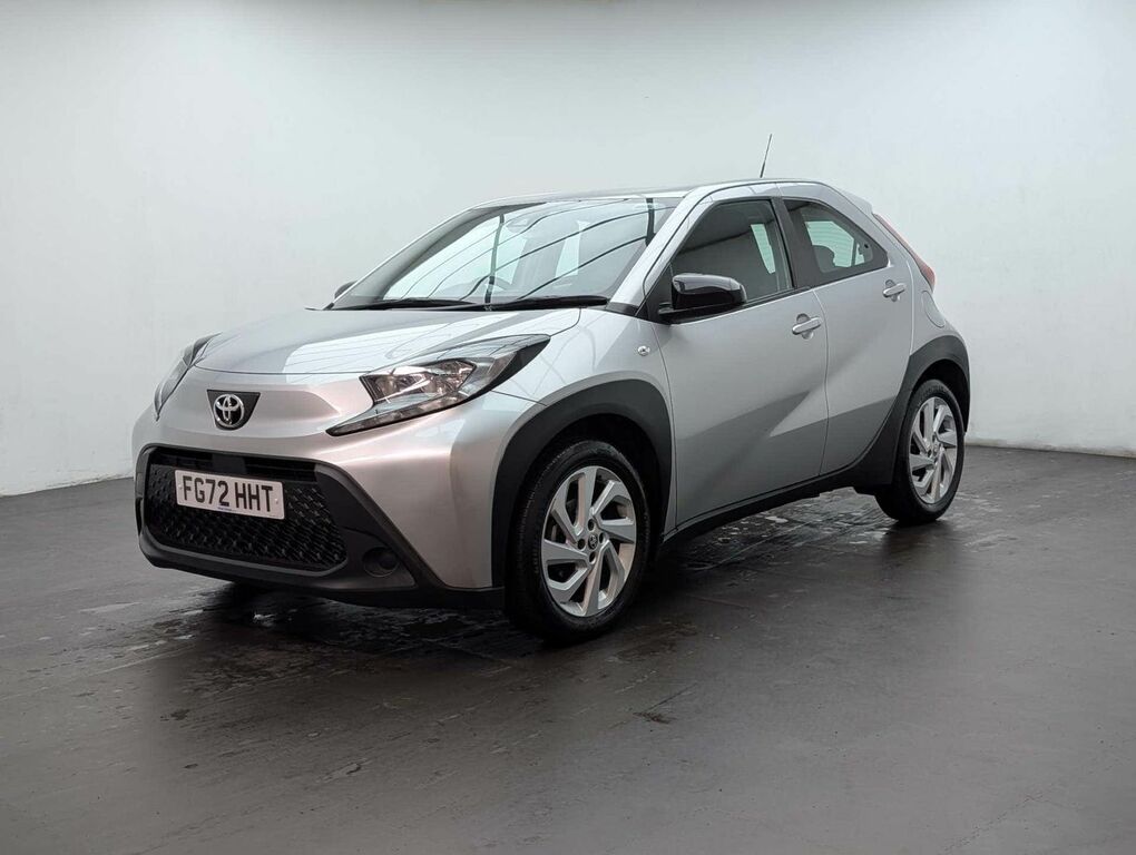 Toyota Aygo X 1.0 Aygo X Pure Vvt-i FG72HHT Silver #4