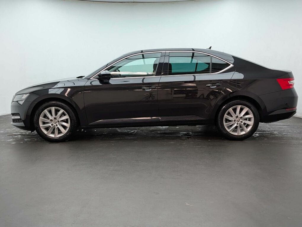 Skoda Superb 1.5 Superb Se Technology Tsi Black #5