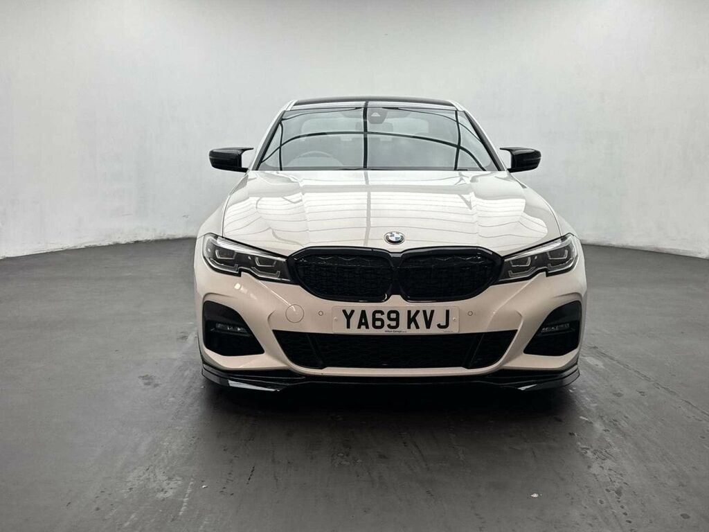 BMW 3 Series 2.0 320I M Sport YA69KVJ White #3