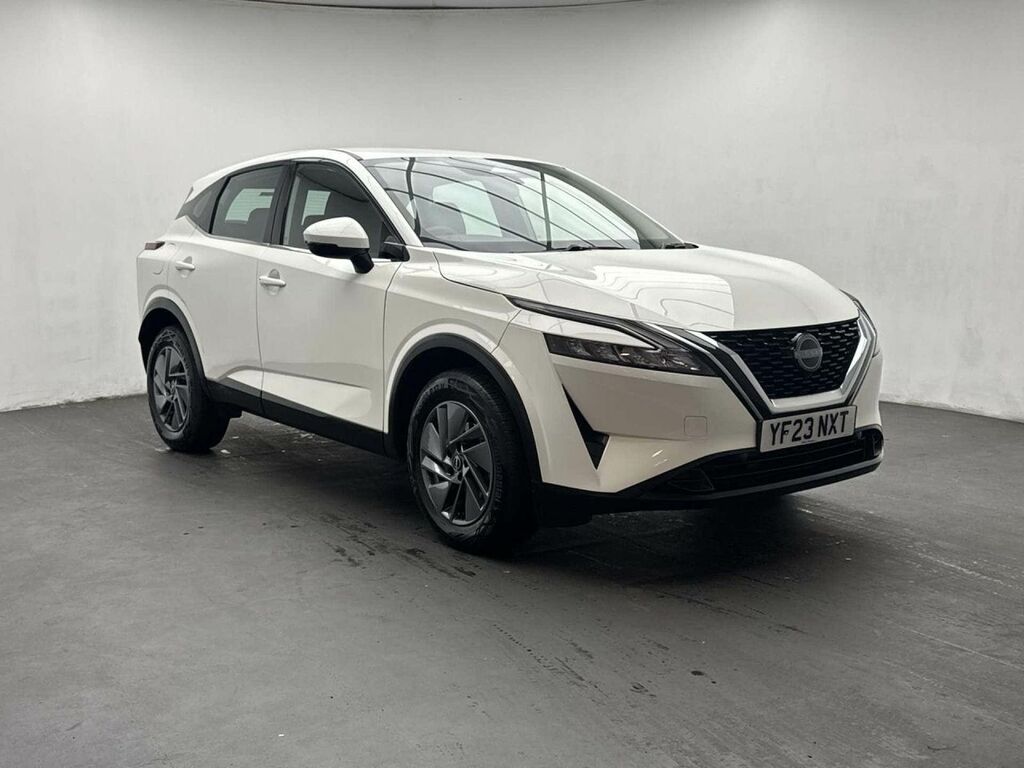 Nissan Qashqai 1.3 Qashqai Acenta Premium Dig-t Mhev YF23NXT White #2
