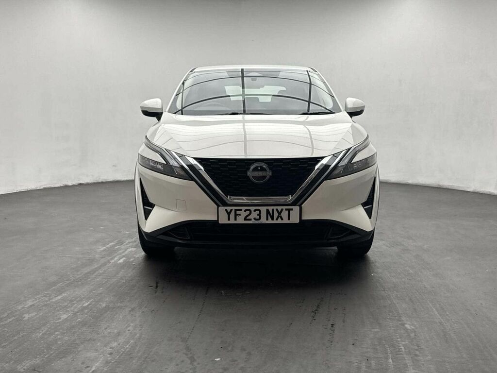 Nissan Qashqai 1.3 Qashqai Acenta Premium Dig-t Mhev YF23NXT White #3