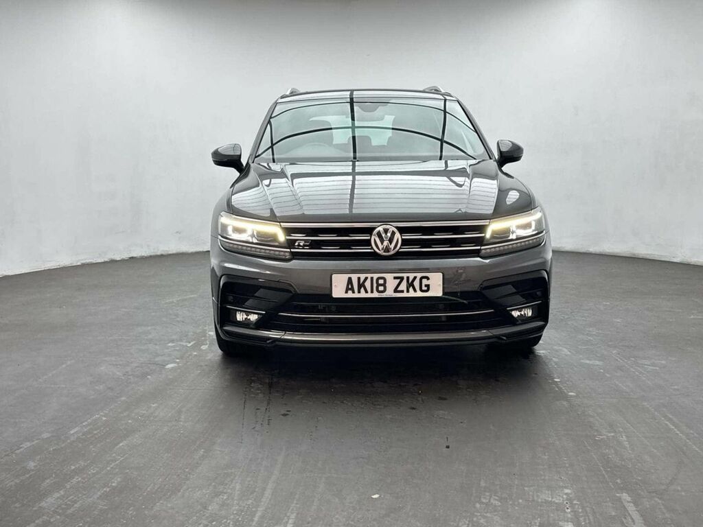 Volkswagen Tiguan 2.0 Tiguan R-line Tsi Bluemotion Technology 4Motio Grey #3