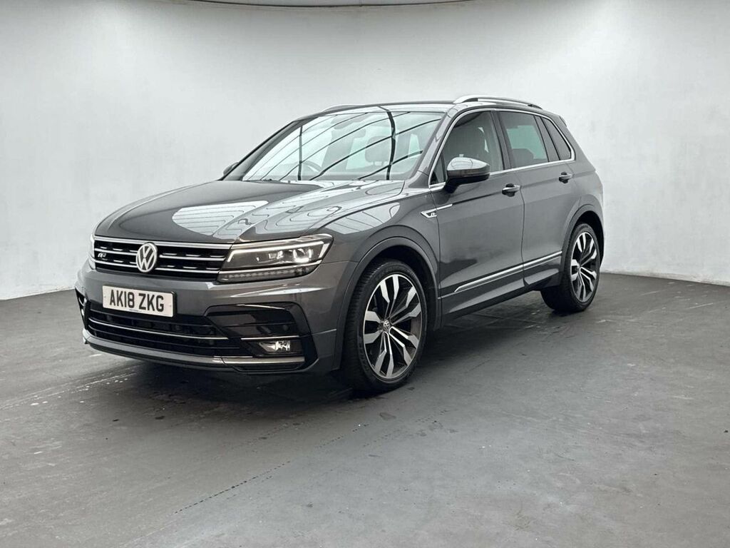 Volkswagen Tiguan 2.0 Tiguan R-line Tsi Bluemotion Technology 4Motio Grey #4