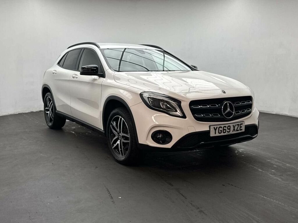 Mercedes-Benz GLA Class 1.6 Gla 180 Urban Edition White #2