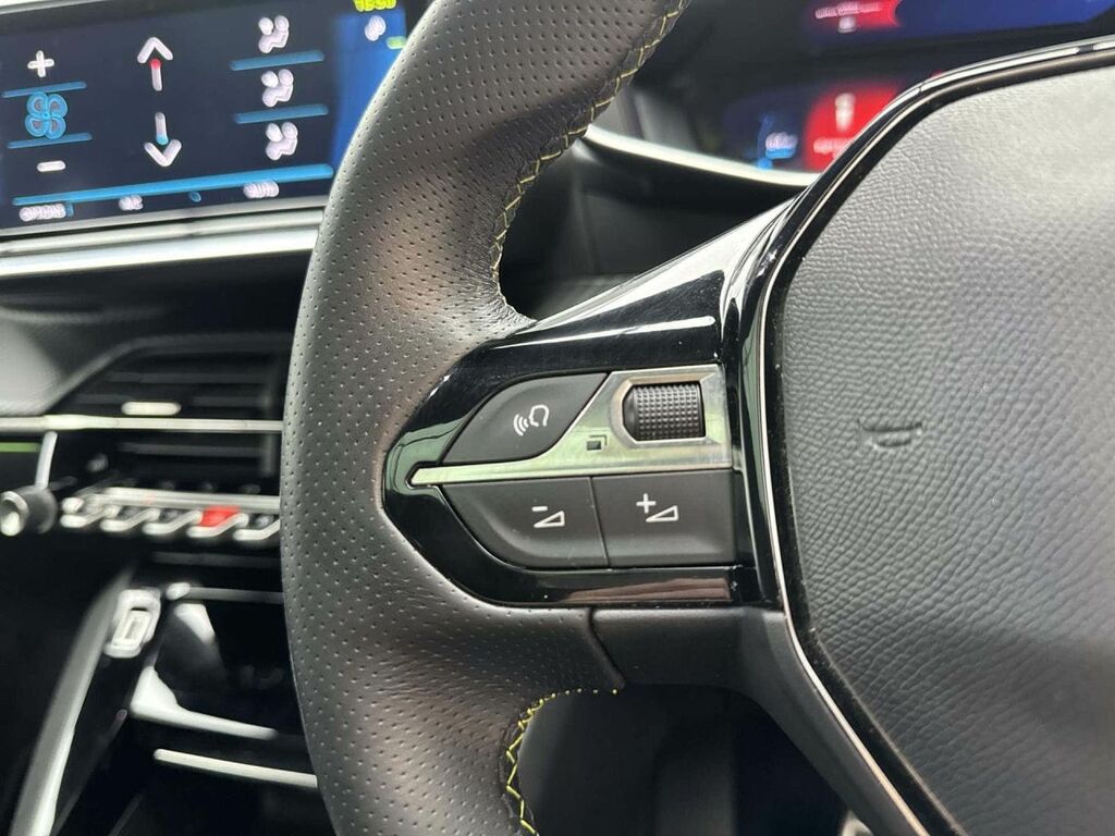 Peugeot e-2008 50Kwh Gt Line Blue #20