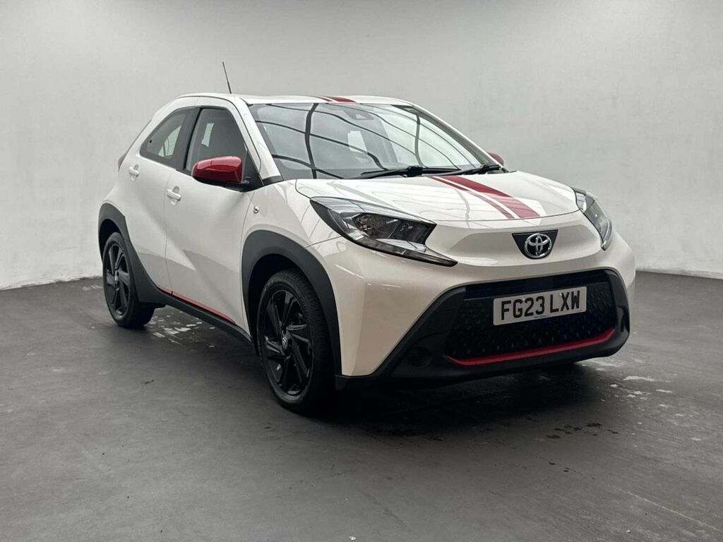 Toyota Aygo X 1.0 Aygo X Pure Vvt-i White #2