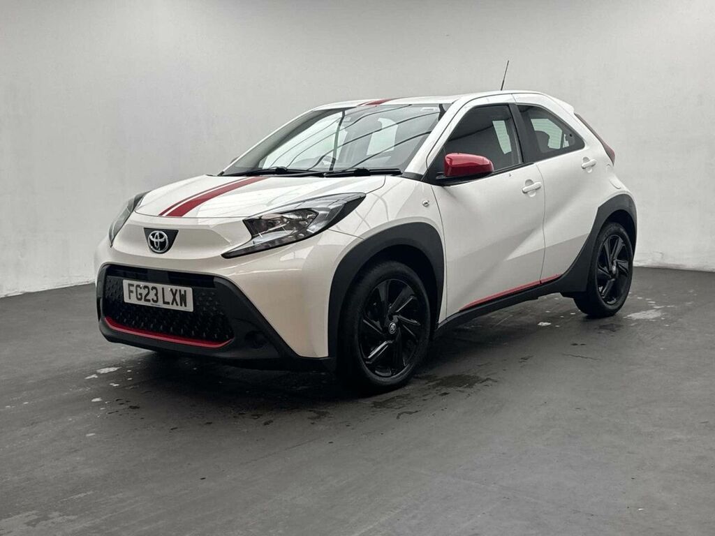 Toyota Aygo X 1.0 Aygo X Pure Vvt-i White #4