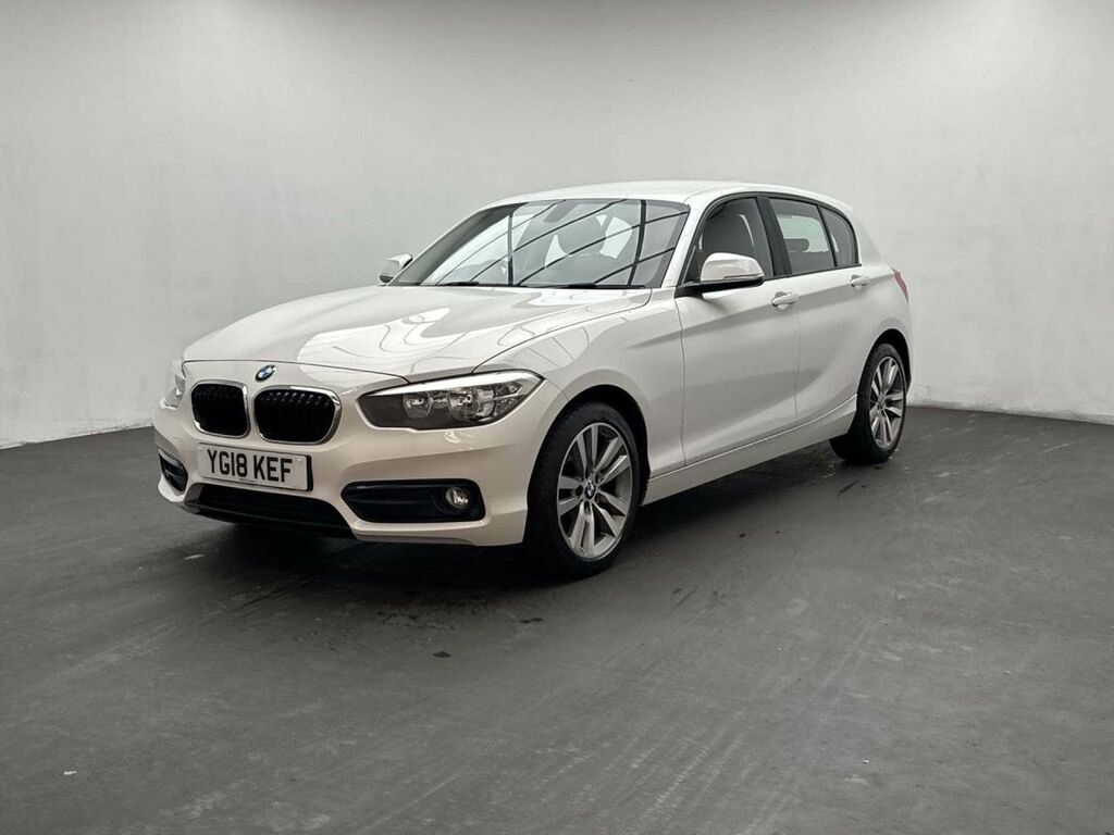 BMW 1 Series 1.5 118I Sport White #4