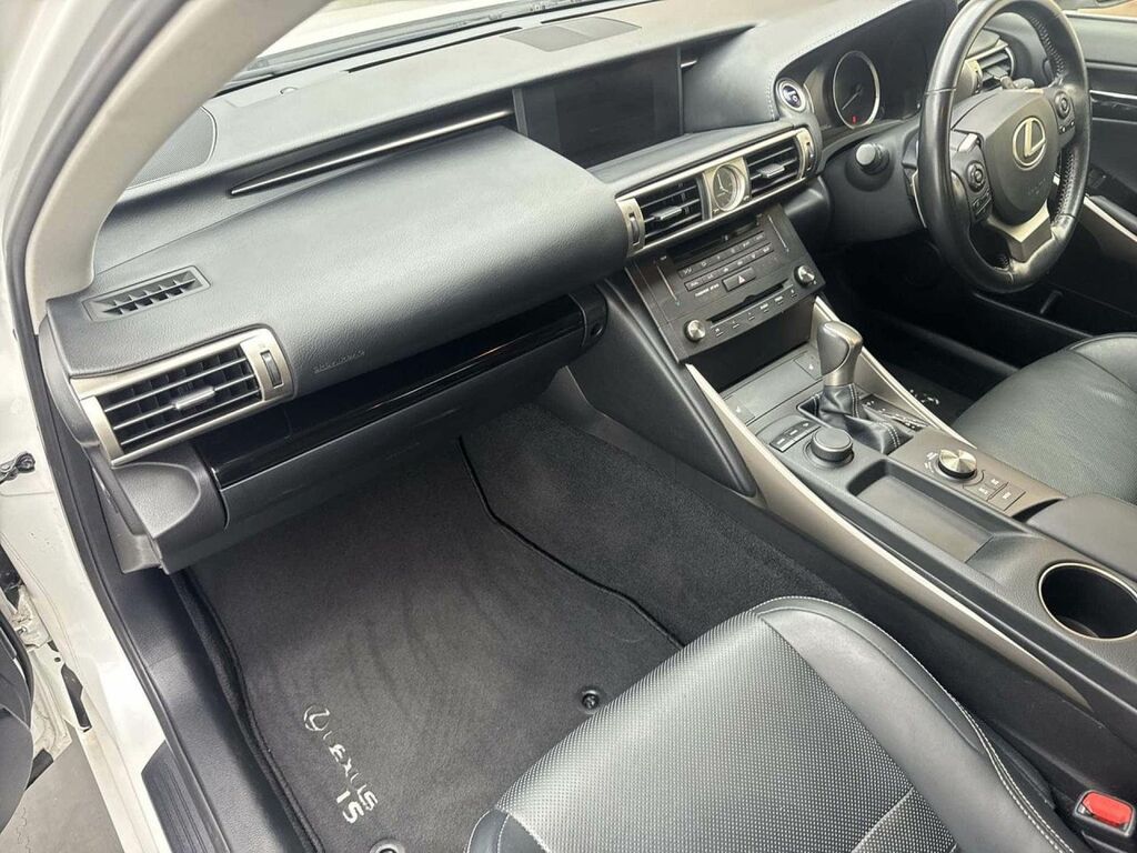 Lexus IS 300H F Sport Saloon White #33