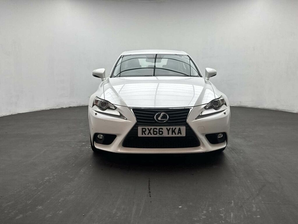 Lexus IS 2.5 Is 300H Executive Edition Cvt White #3