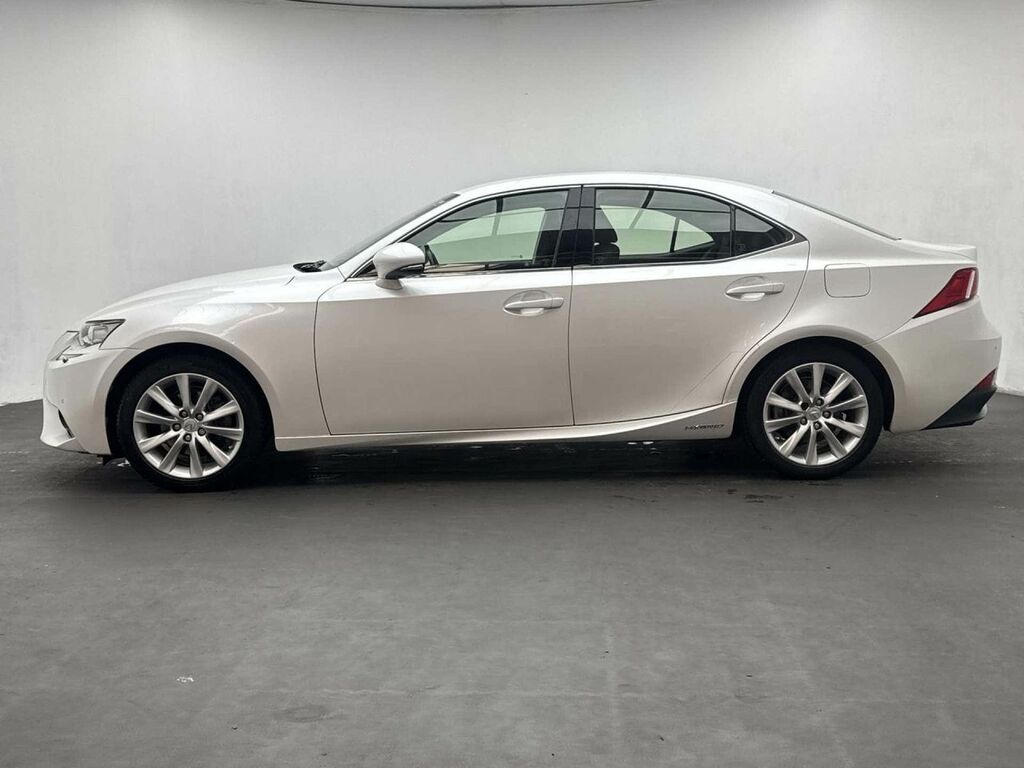 Lexus IS 2.5 Is 300H Executive Edition Cvt White #5