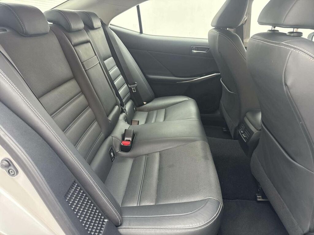 Lexus IS 300H F Sport Saloon White #28