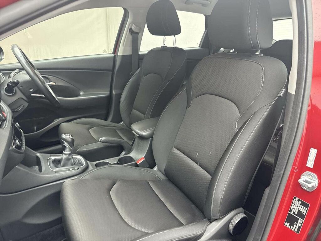 Hyundai I30 Se 1.6 Crdi 109 Bhp Grey #31