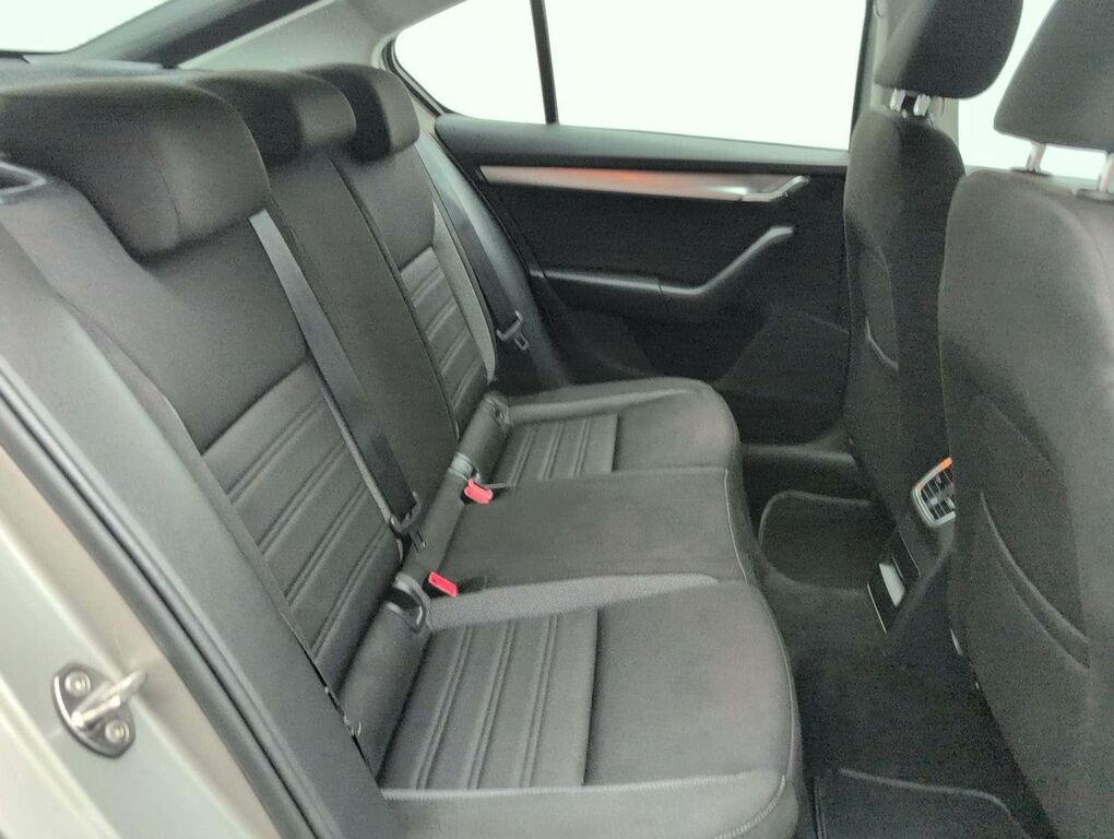 Skoda Octavia 1.0 Tsi Se Technology Euro 6 Ss Silver #25