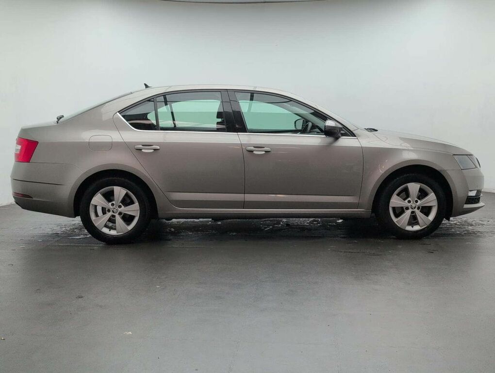 Skoda Octavia 1.0 Tsi Se Technology Euro 6 Ss Silver #9