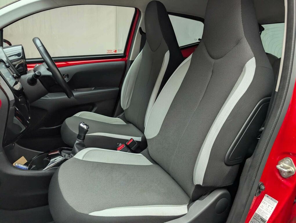 Toyota Aygo X Vvt-i X-play Blue #25